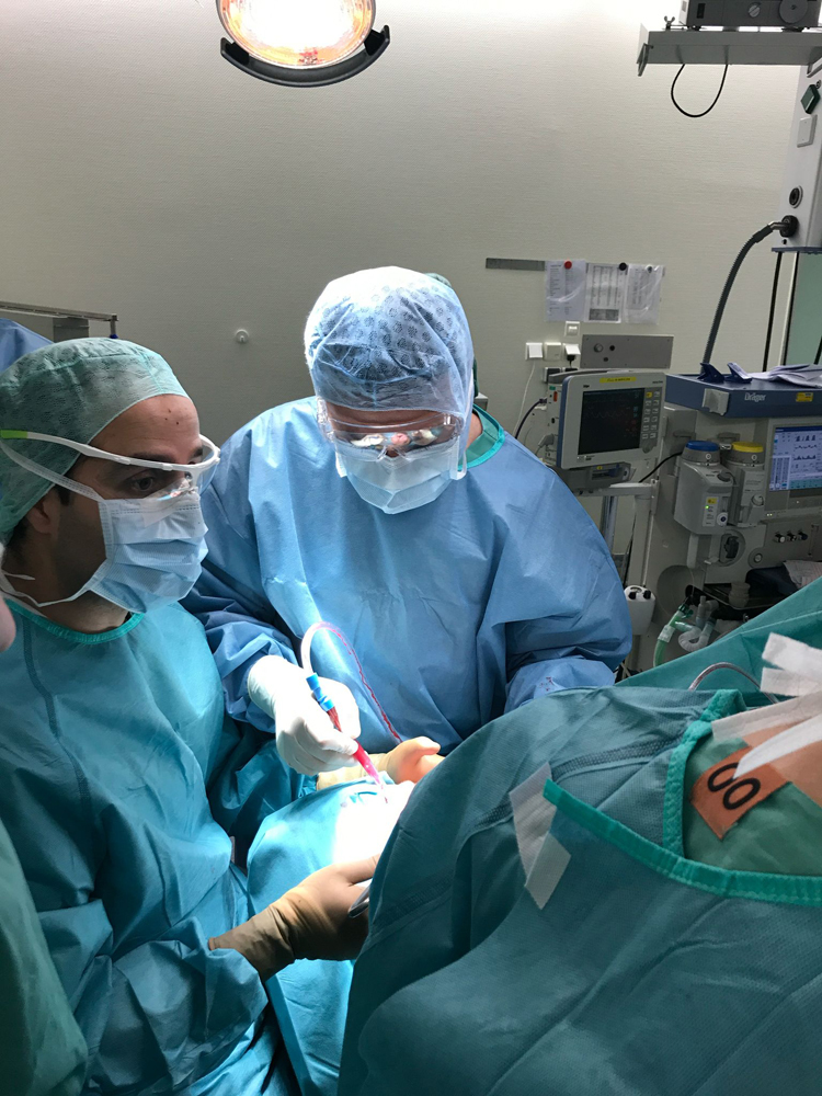 Estetik Plastik Diş Eti Cerrahisi